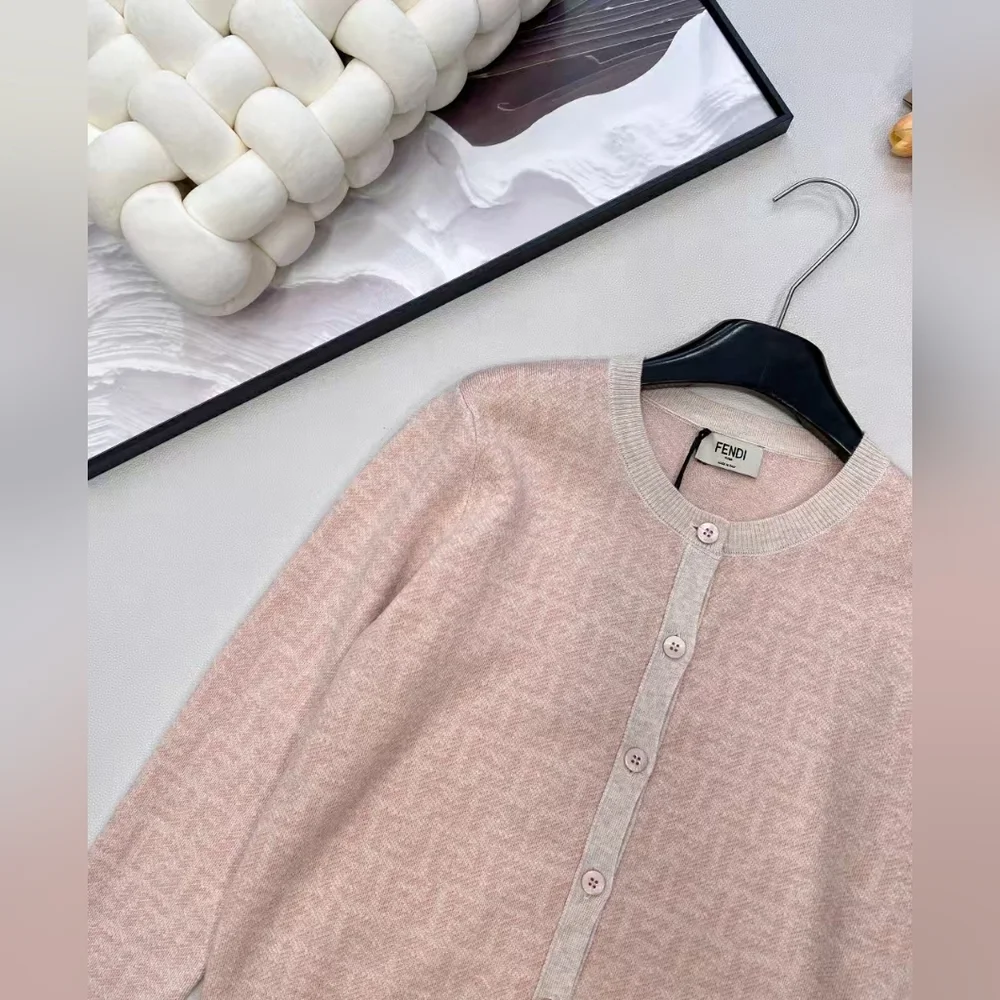 Fendi Pink FF Logo Crew Neck Knit Cardigan - Picture 3 of 11